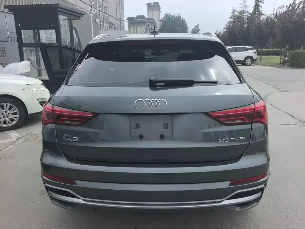 Audi Q3 — фото 2