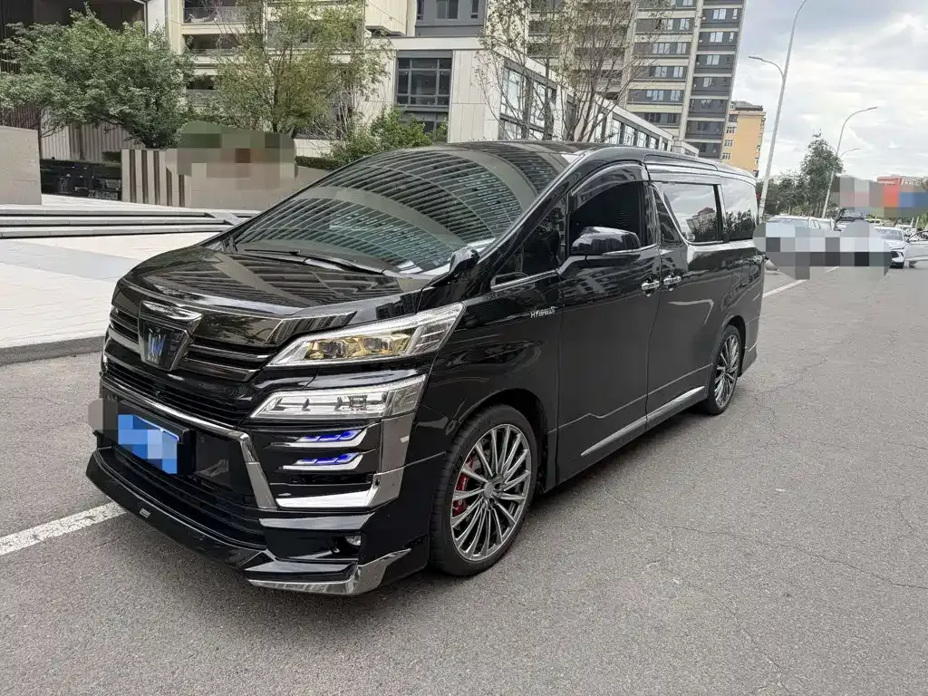 Toyota Vellfire — фото 8