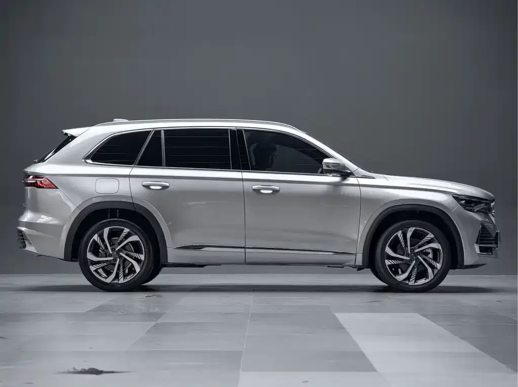 Geely Xingyue L — фото 6