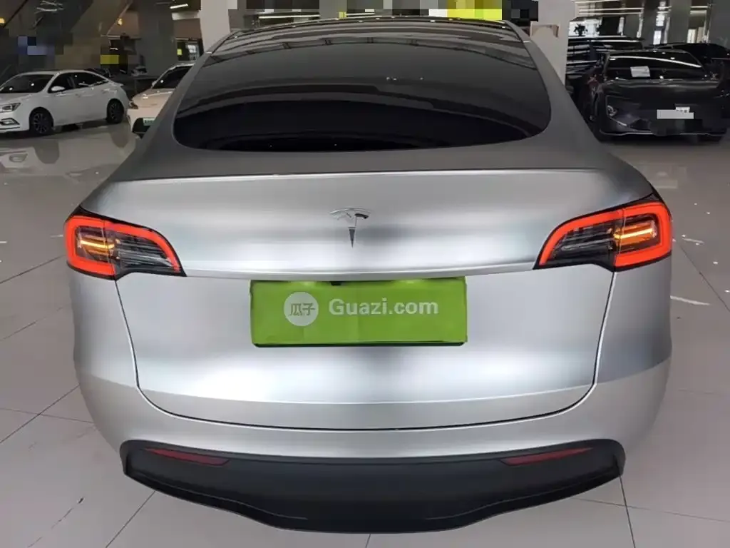 Tesla Model Y — фото 7