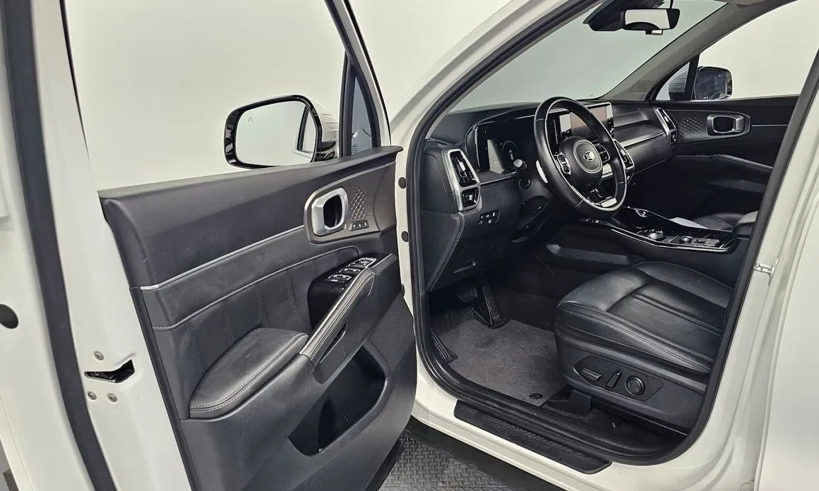 Kia Sorento — фото 9