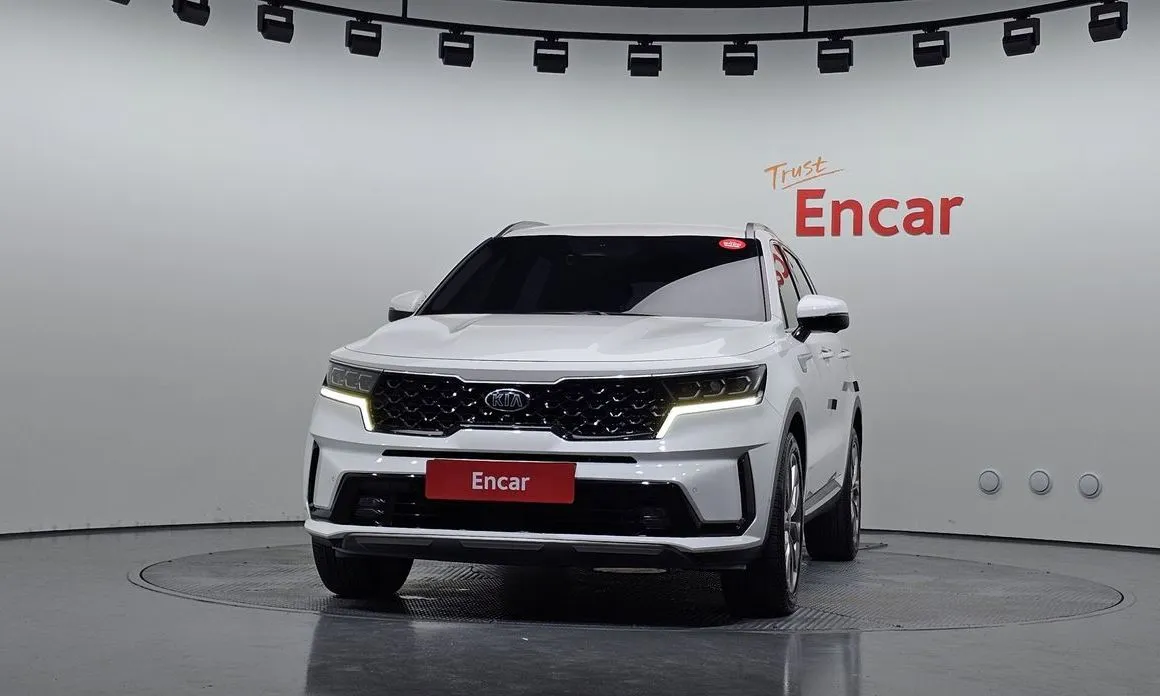Kia Sorento — фото 7