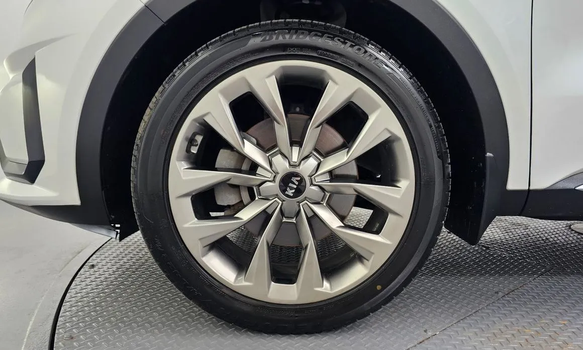 Kia Sorento — фото 3