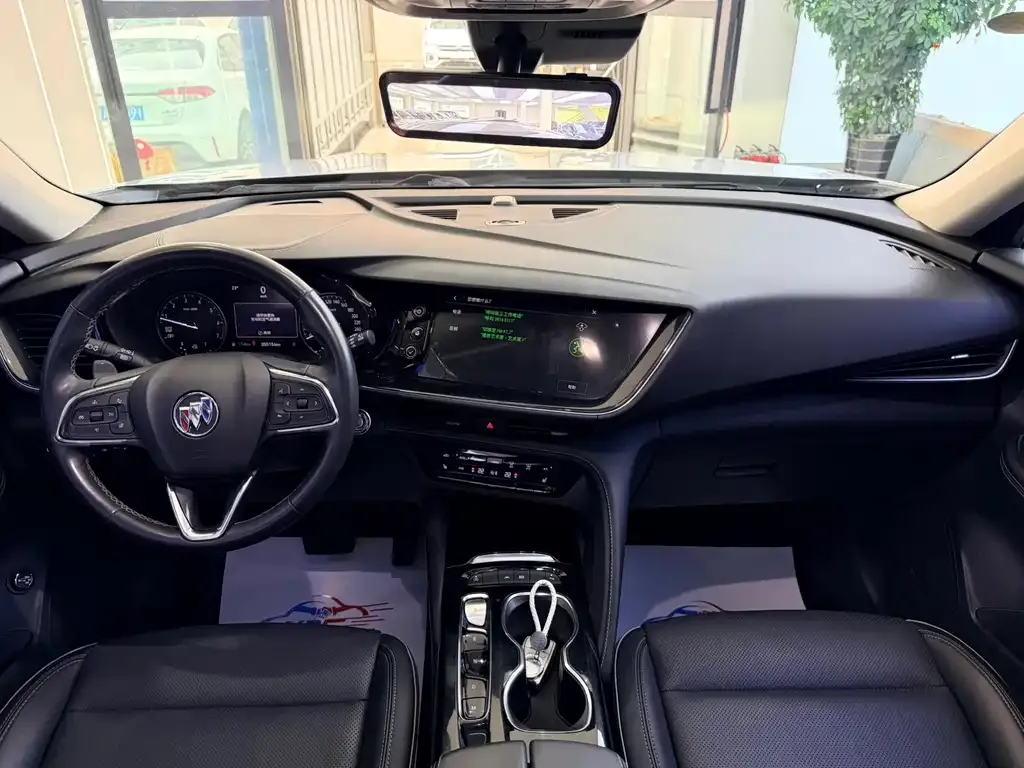 Buick Envision Plus — фото 3