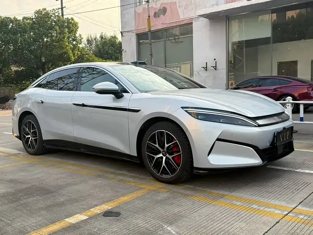 BYD Han L — фото 2