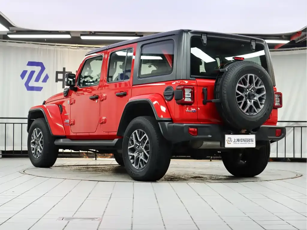 Jeep Wrangler PHEV — фото 6