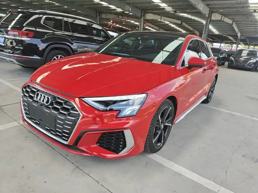 Audi A3 — фото 1