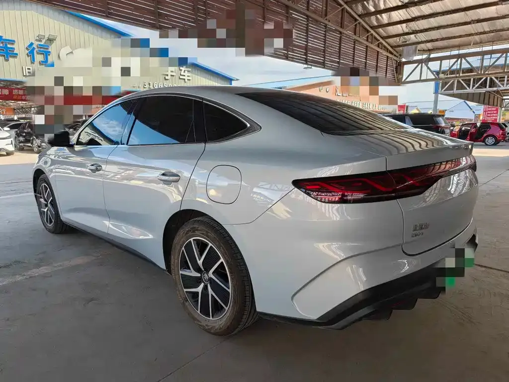 BYD Qin L — фото 4