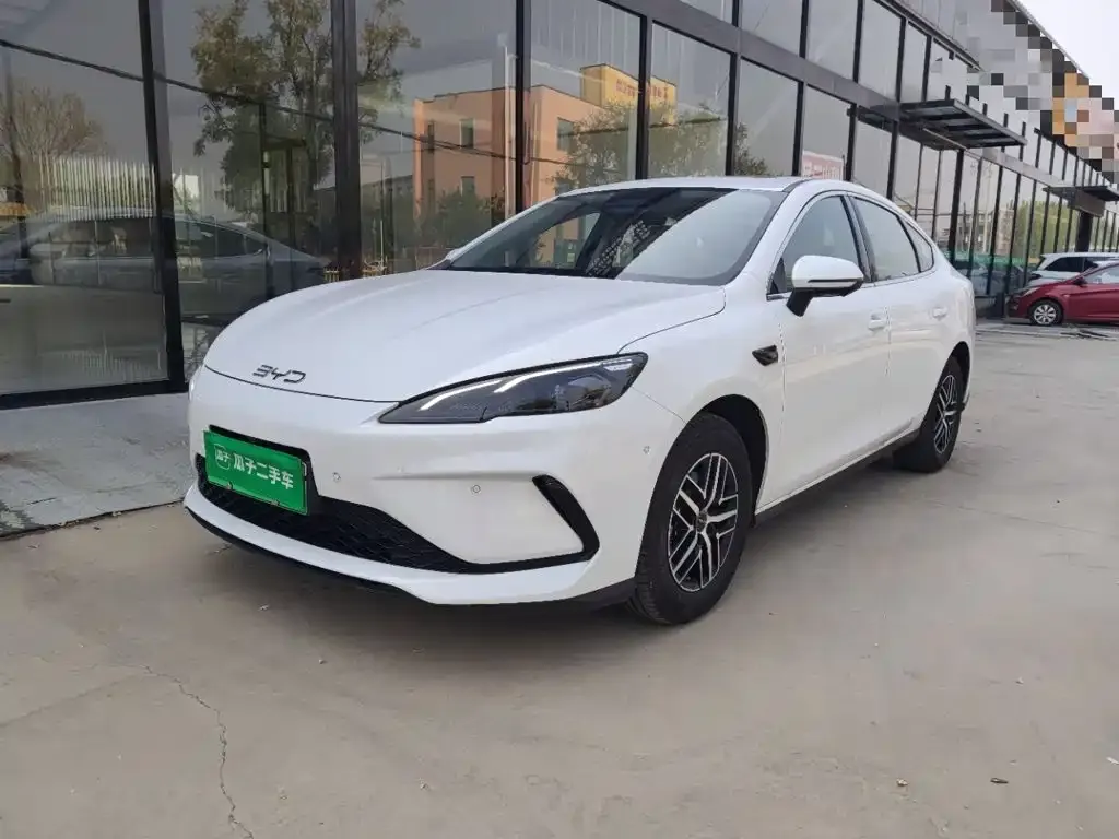 BYD Seal 05 DM-i — фото 1