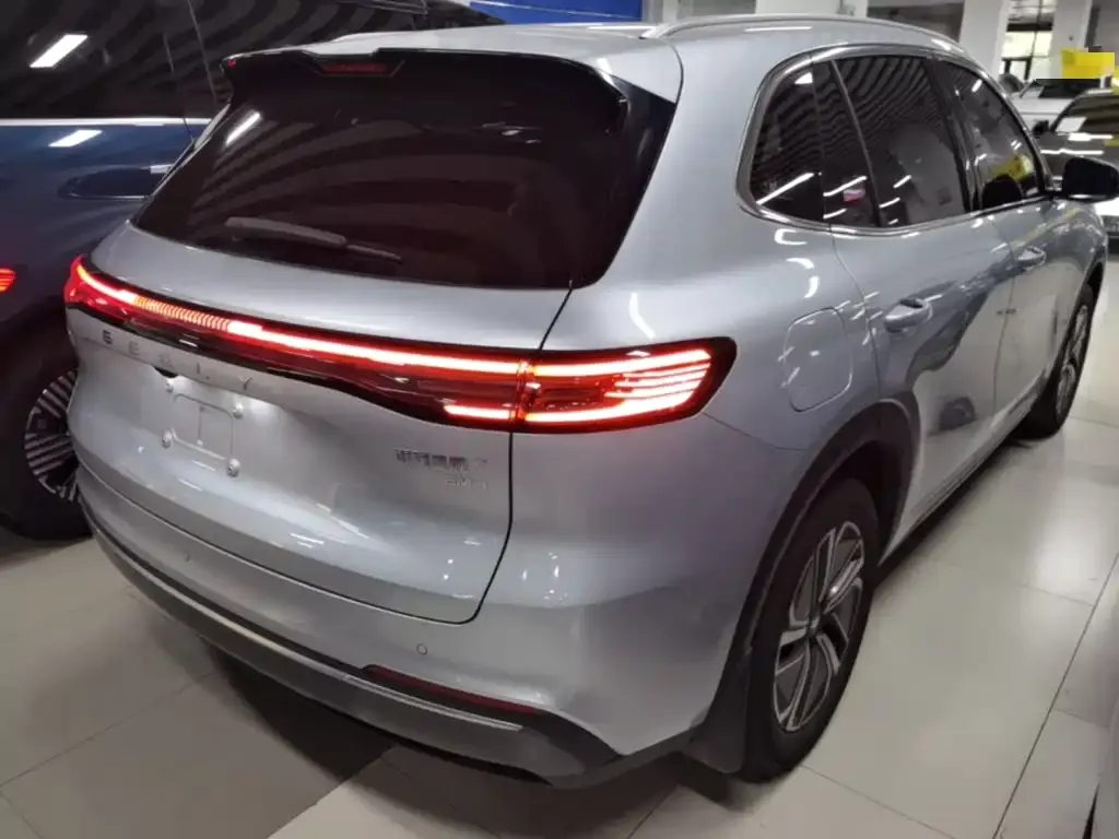 Geely Galaxy Xingjian 7 — фото 10