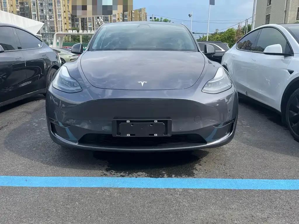 Tesla Model Y — фото 7