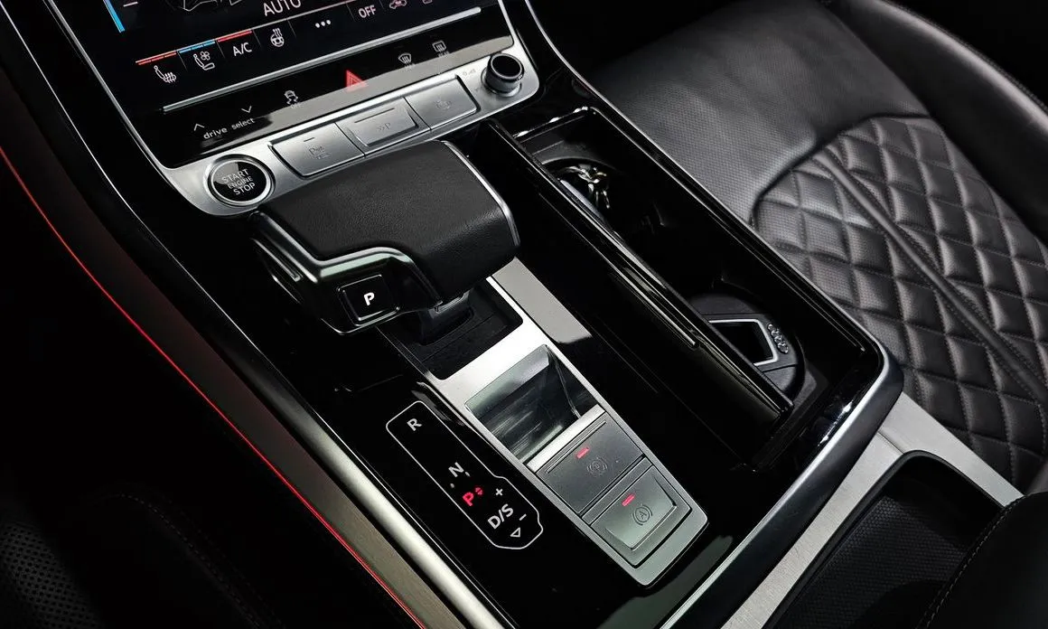 Audi Q7 — фото 6
