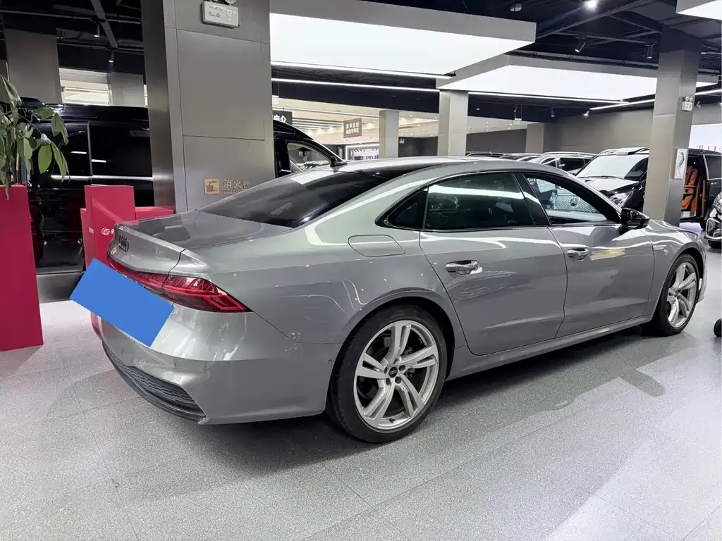 Audi A7L — фото 4