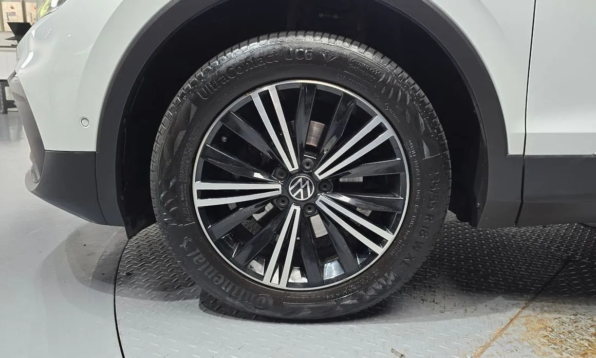 Volkswagen Tiguan — фото 6