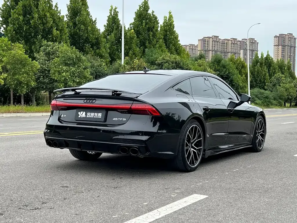 Audi A7 — фото 10