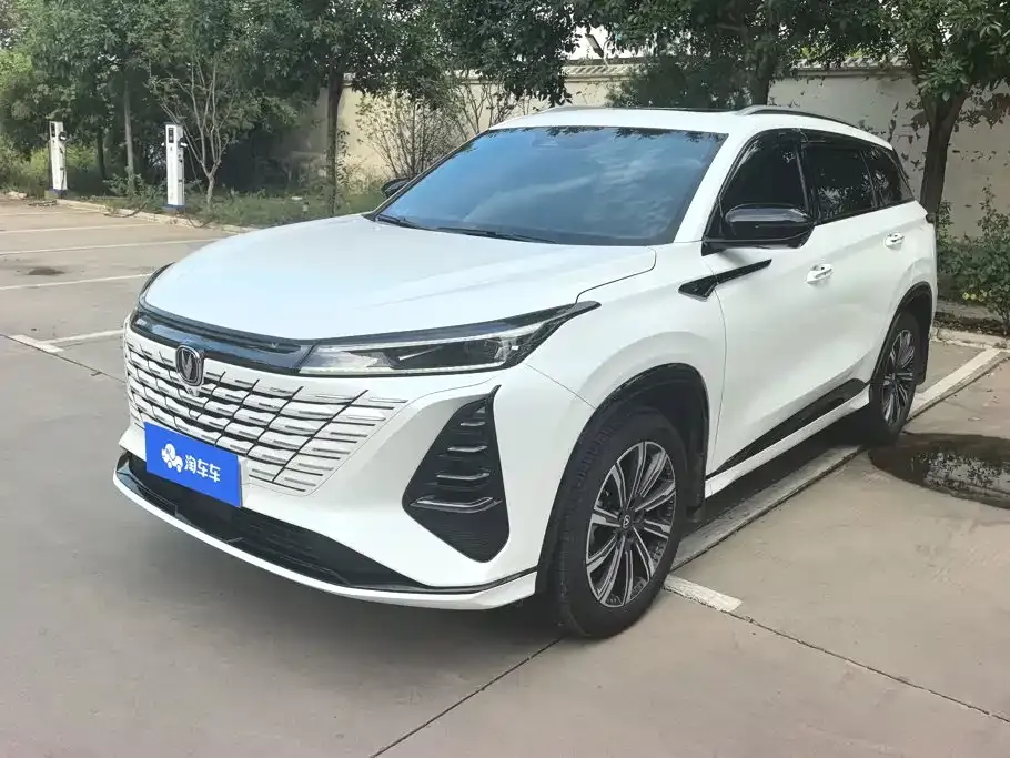 Changan CS75 PLUS — фото 1