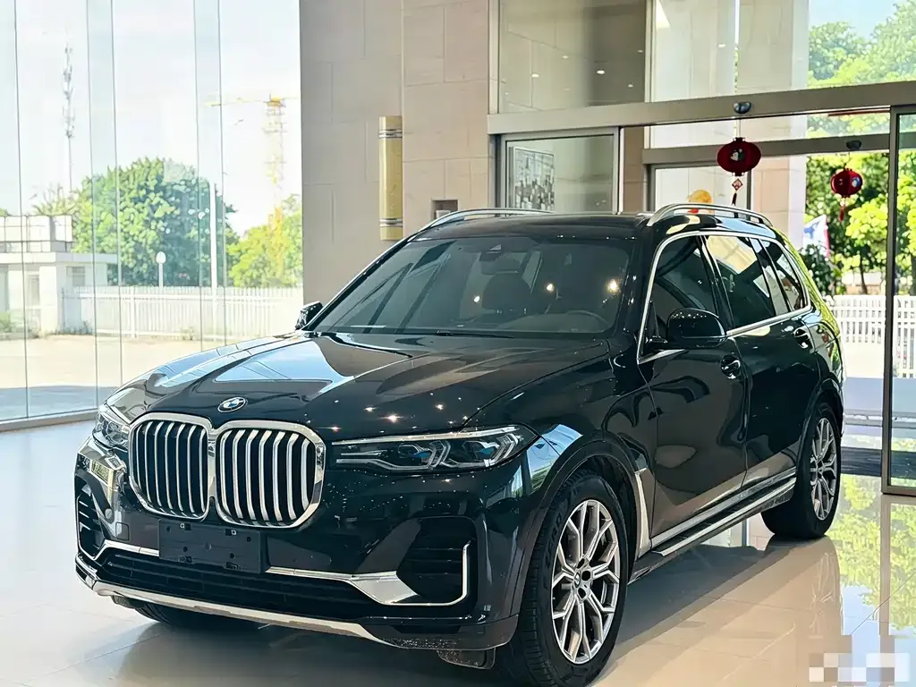 BMW X7 — фото 1