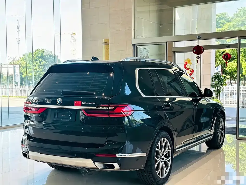 BMW X7 — фото 6