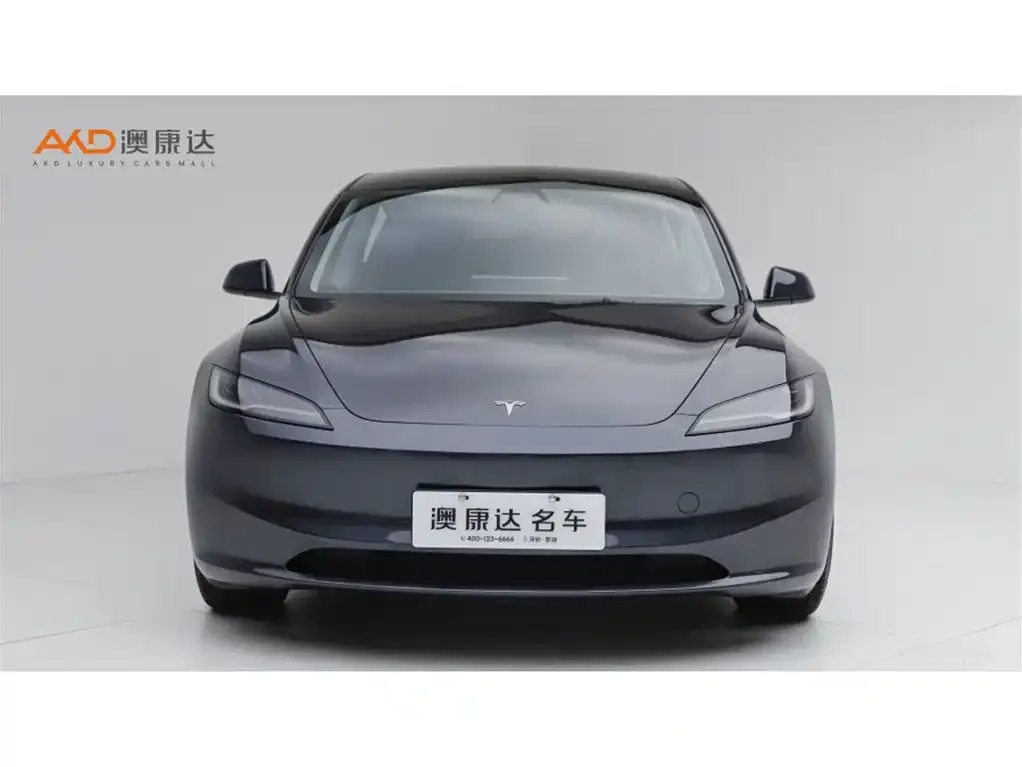 Tesla Model 3 — фото 10