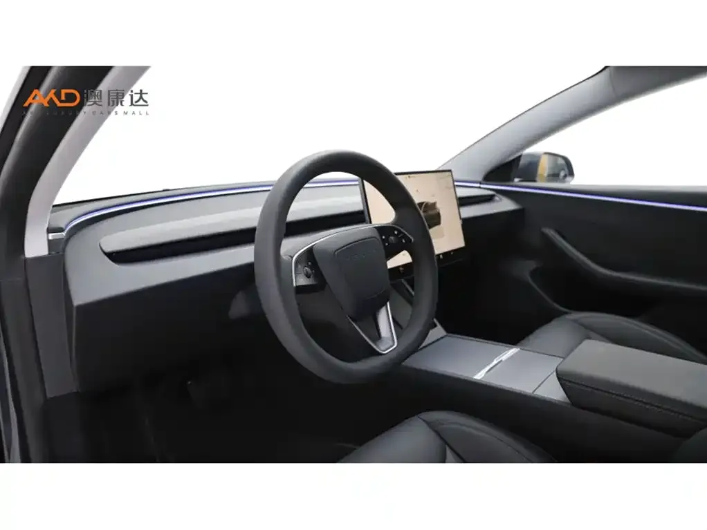 Tesla Model 3 — фото 4