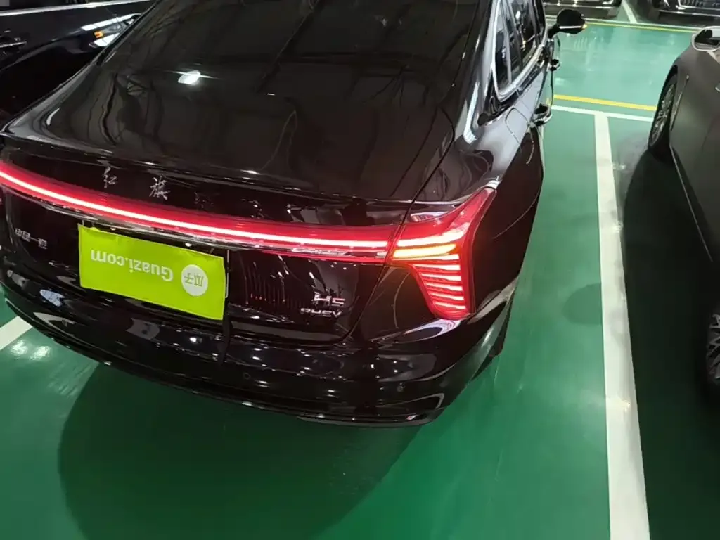 Hongqi H5 PHEV — фото 2