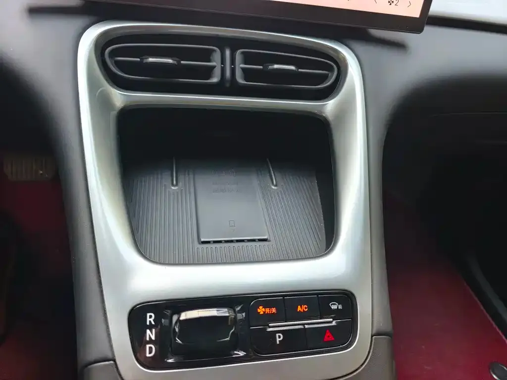 Geely Starburst — фото 10