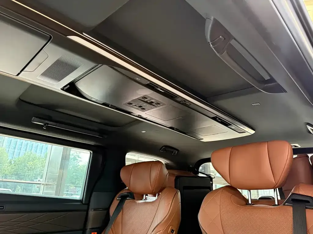 Toyota Alphard — фото 6