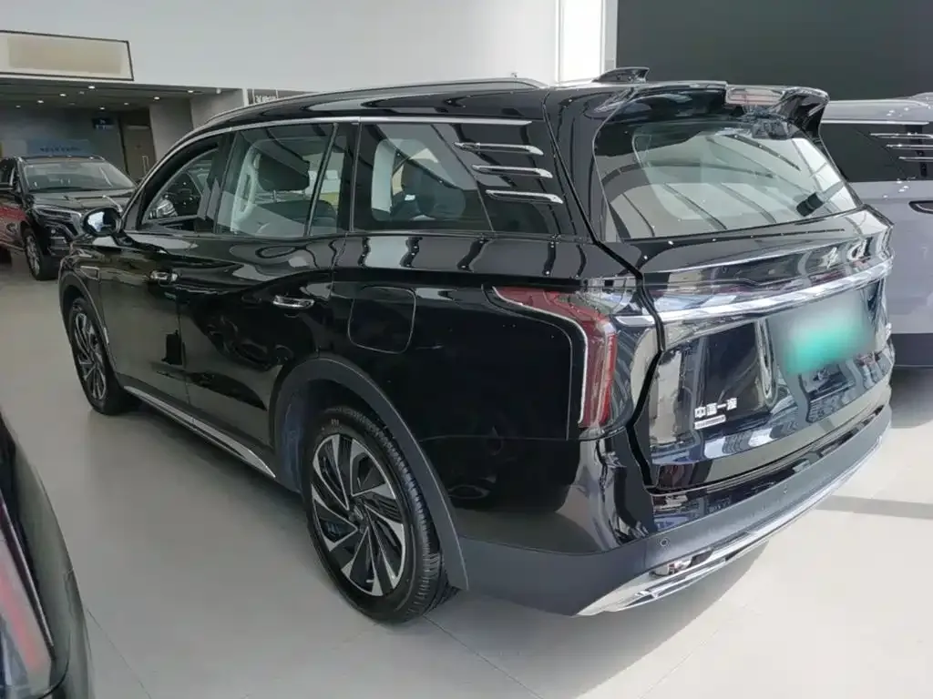 Hongqi HS7 PHEV — фото 4