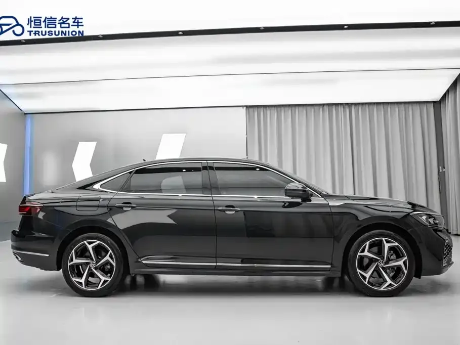 Volkswagen Passat — фото 7