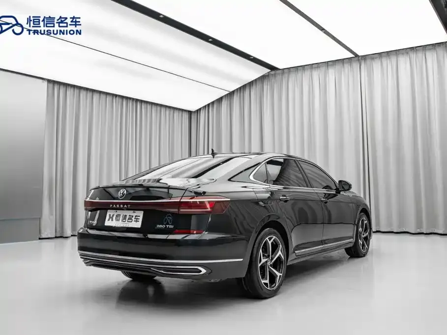 Volkswagen Passat — фото 5