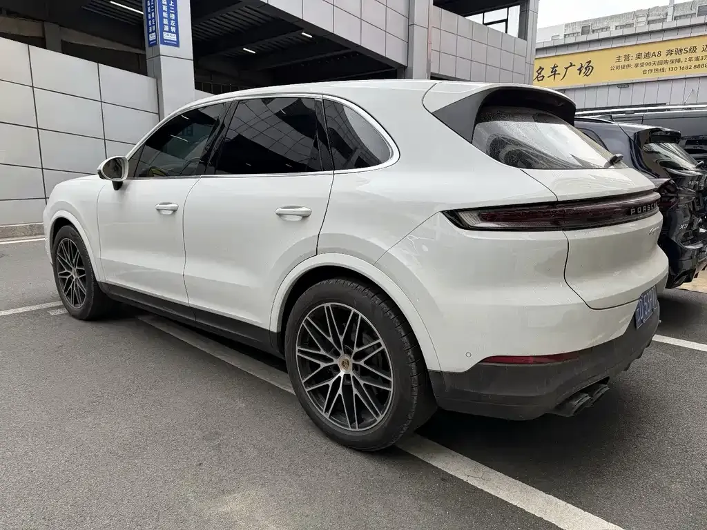 Porsche Cayenne — фото 2
