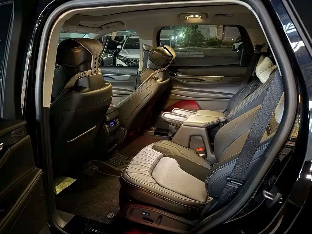 Ford Edge — фото 2