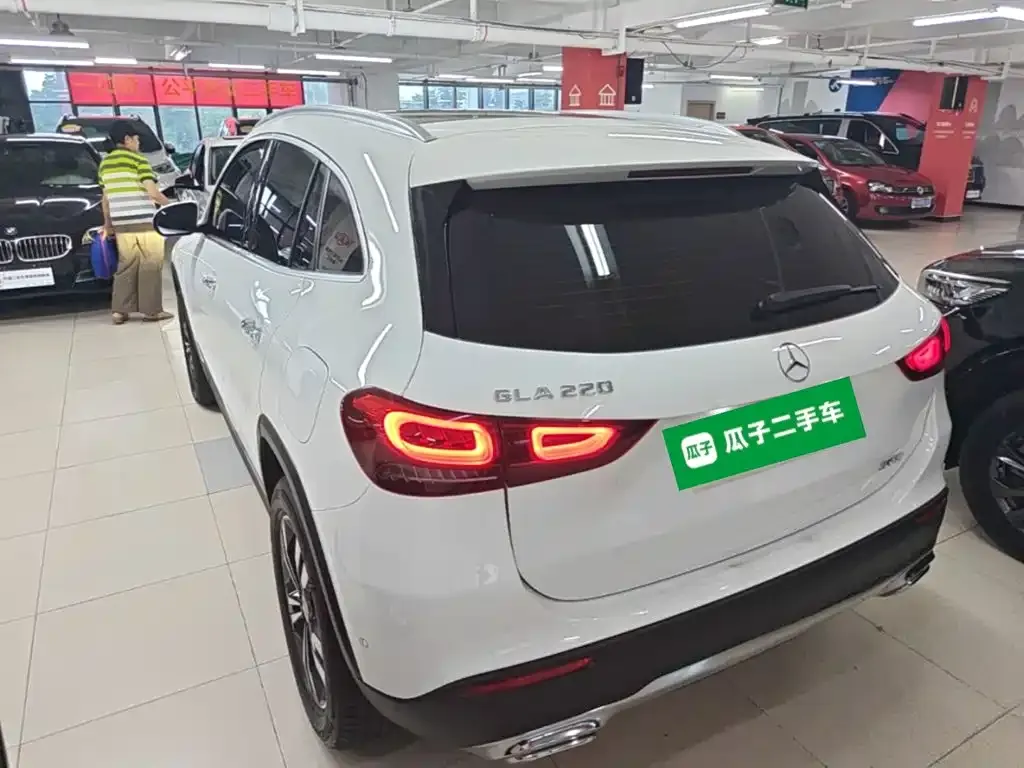 Mercedes-Benz GLA — фото 7