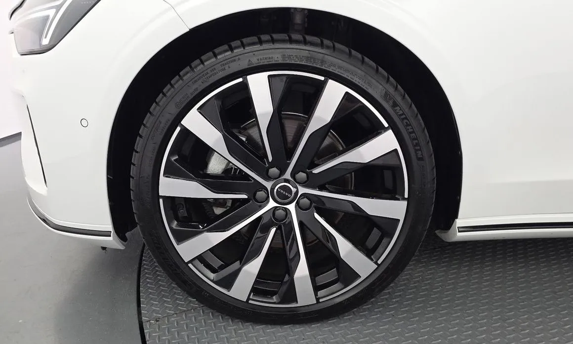 Volvo S90 — фото 10