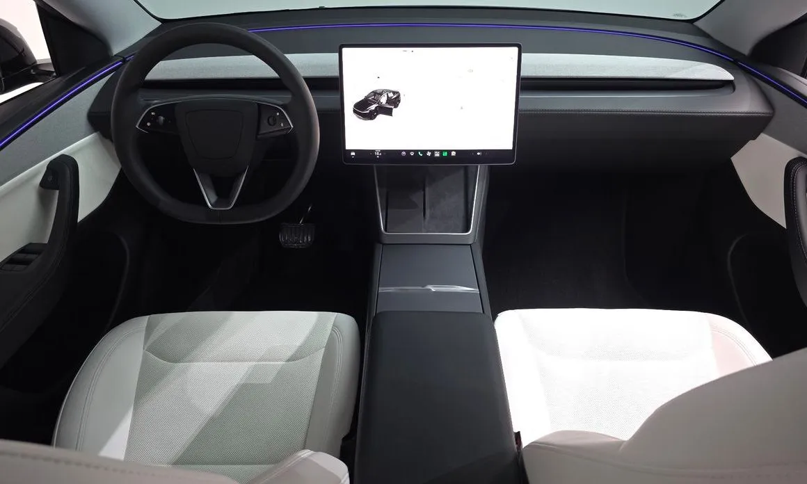 Tesla Model Y — фото 3