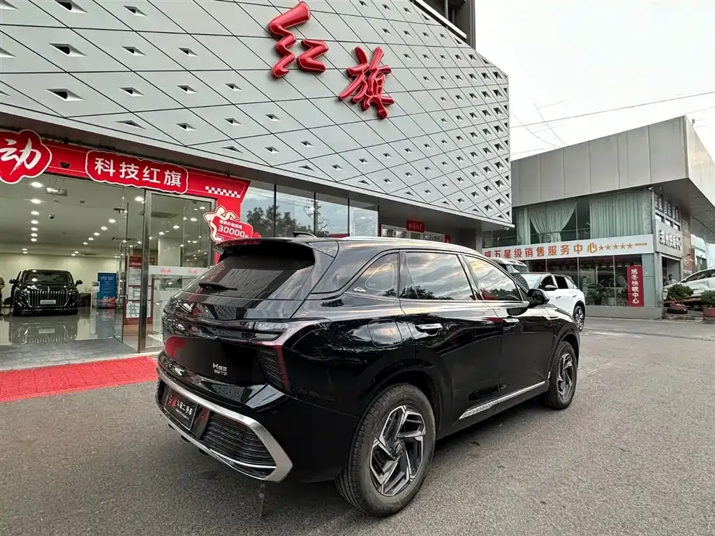 Hongqi HS3 — фото 4