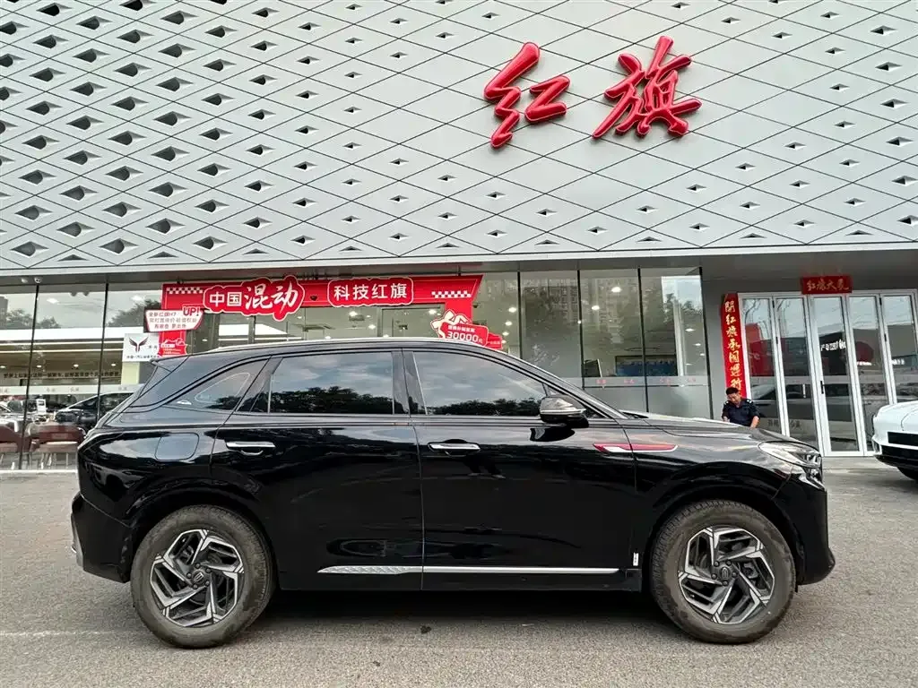 Hongqi HS3 — фото 2