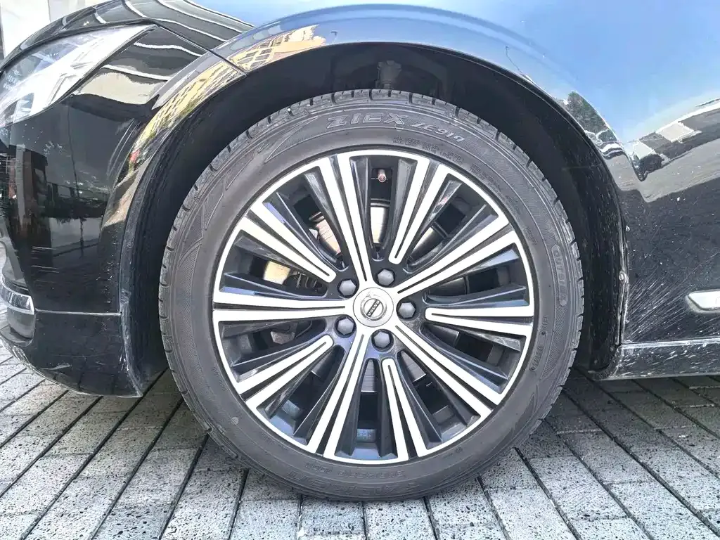 Volvo S90 — фото 8