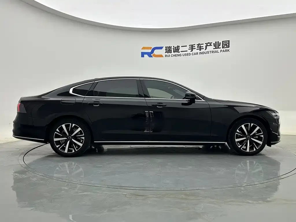 Volvo S90 — фото 7