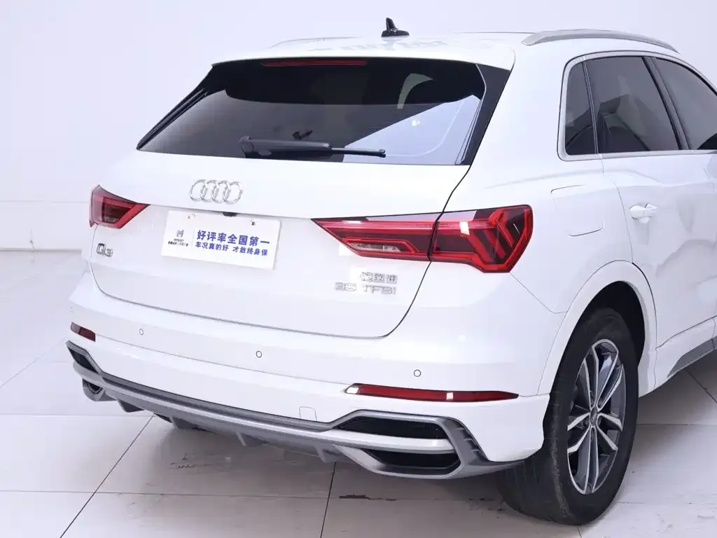 Audi Q3 — фото 10