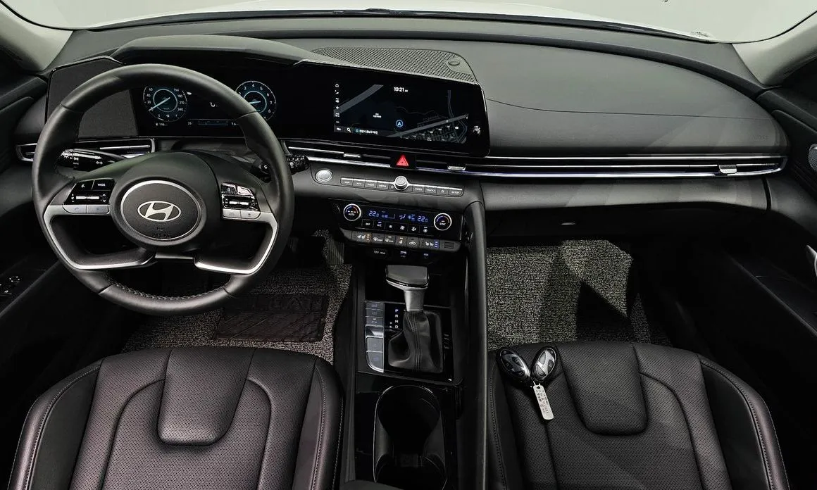 Hyundai AVANTE — фото 8