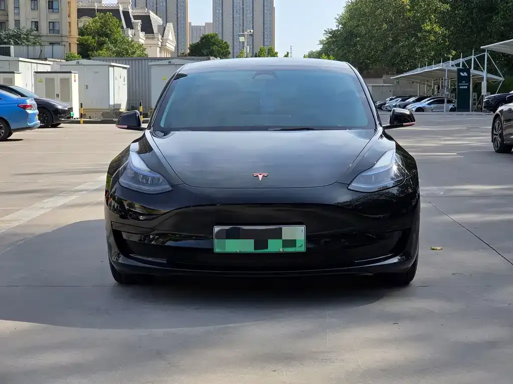Tesla Model 3 — фото 4