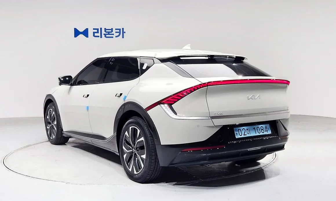 Kia EV6 — фото 7