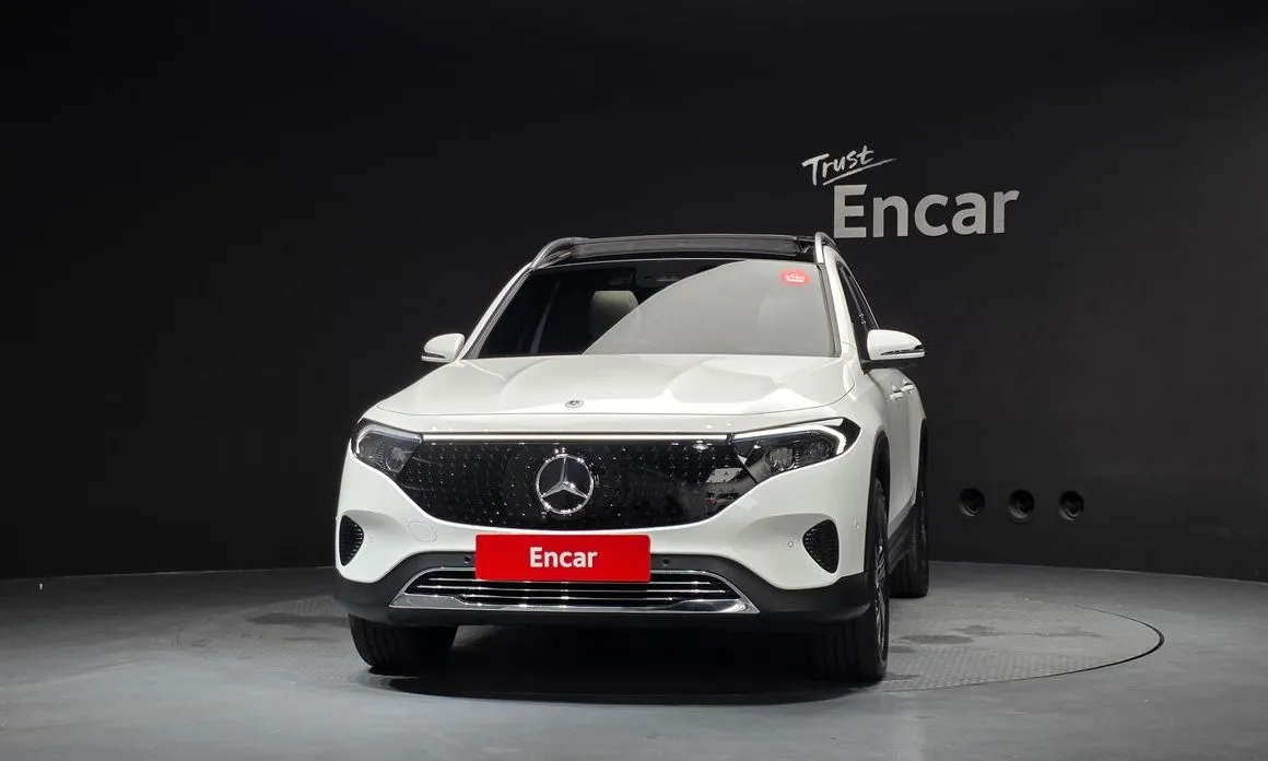 Mercedes-Benz EQB — фото 2