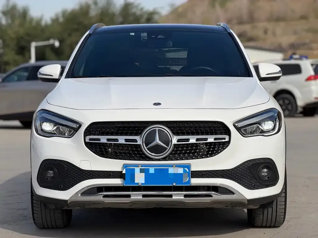 Mercedes-Benz GLA — фото 6