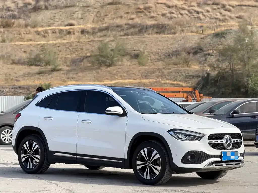 Mercedes-Benz GLA — фото 3