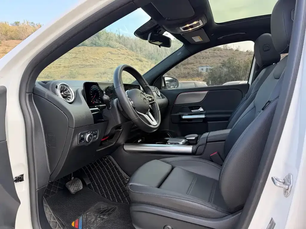 Mercedes-Benz GLA — фото 9