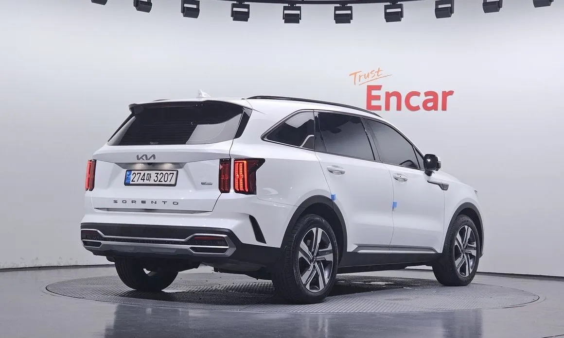 Kia Sorento — фото 10