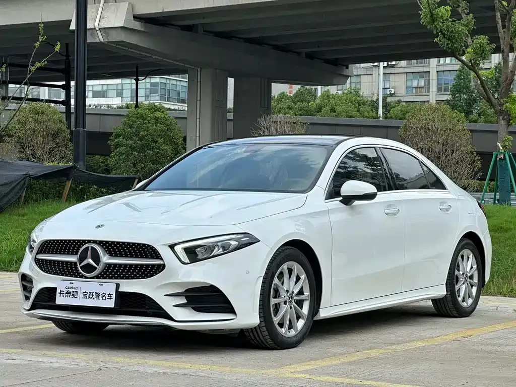 Mercedes-Benz A-Class — фото 1