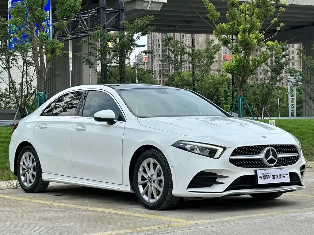 Mercedes-Benz A-Class — фото 10